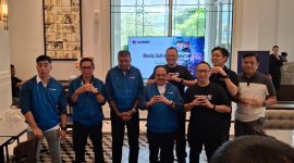 Keterangan Foto:
XLSMART terus memperkuat infrastruktur jaringan dan memperluas layanan 5G di berbagai wilayah Indonesia untuk meningkatkan kualitas konektivitas serta membuka peluang ekonomi baru bagi masyarakat dan dunia usaha.