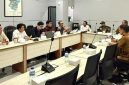Komisi III DPRD Kabupaten Bekasi menggelar audiensi dengan pihak PT Fajar Surya Wisesa Tbk (Fajar Paper) untuk membahas pembangunan fasilitas pengolahan limbah hasil produksi kertas serta memastikan kelengkapan perizinan dan aspek lingkungan, Senin (7/9/2026).