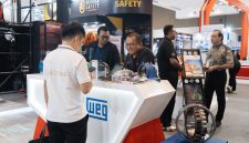 Pengunjung melihat produk dan teknologi industri yang dipamerkan dalam GIFA Indonesia dan METEC Indonesia 2026 di JIExpo Kemayoran, Jakarta, Rabu (9/9/2026). Pameran ini diikuti lebih dari 260 eksibitor dari 19 negara dan menampilkan berbagai solusi teknologi untuk industri logam dan manufaktur.
