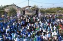 Antusiasme warga mewarnai Gebyar Senam Sehat di kawasan Perumahan Logam Bangun Setia (LBS) 2, Desa Muktiwari, Kecamatan Cibitung, Kabupaten Bekasi. Massa didominasi pakaian bernuansa biru dan putih, dalam kegiatan yang turut menjadi momentum silaturahmi warga menjelang Pilkades Muktiwari 2026.