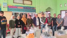 Tim monitoring Kecamatan Cibitung bersama unsur Forkopimcam dan Lurah Wanasari Ujang melakukan pemantauan tahapan Pilkades Desa Muktiwari. Dalam kegiatan tersebut, tim turut memastikan kesiapan logistik dan pelaksanaan Pilkades berjalan sesuai ketentuan serta tetap aman dan kondusif.