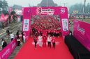 Ribuan peserta mengikuti SMARTFREN FUN RUN 5G Palembang 2026 di halaman Kantor DPRD Provinsi Sumatera Selatan, Minggu (27/9/2026). Kegiatan yang diikuti lebih dari 1.000 peserta ini menghadirkan Fun Run 5K, hiburan, serta berbagai aktivitas bagi masyarakat.