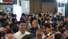 GIIAS Bandung 2026 siap mengguncang Jawa Barat! Sebanyak 19 merek kendaraan bakal meramaikan pameran, termasuk lima merek baru dan yang kembali hadir. Jangan lewatkan deretan mobil, motor, hingga teknologi otomotif terbaru.