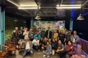 Anggota DPR RI Fraksi PKB H. Sudjatmiko bersama pengurus DPC PKB Kota Bekasi dan puluhan jurnalis berfoto bersama dalam kegiatan media gathering di Wisata Alam Sevillage, Ciloto, Cipanas, Kabupaten Cianjur, Jawa Barat, 12–13 Oktober 2026. Kegiatan ini bertujuan mempererat silaturahmi dan memperkuat sinergi antara partai politik dan insan pers.