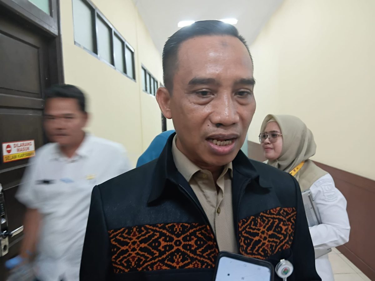 Direktur Perencanaan Teknis Pembangunan Desa dan Perdesaan Ditjen PDP Kemendes PDT, Suherman, saat diwawancarai usai rapat koordinasi penanggulangan kemiskinan desa di Gedung Bappeda Kabupaten Bekasi, Rabu (7/10/2026).