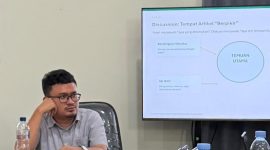 Keterangan foto: Pemerhati kebijakan publik, Raden Hamzaiya, menyoroti pentingnya perlindungan sumber daya air Gunung Ciremai dalam pembahasan rencana pengembangan energi geotermal.