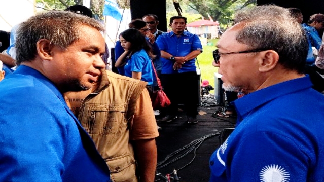 Keterangan foto: Pengamat politik Heru Subagia bersama Menteri Koordinator Bidang Pangan Zulkifli Hasan.