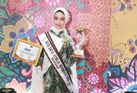 Syafiqa Dzikria Nafasya (Fiqa), remaja asal Cikarang, Kabupaten Bekasi, meraih penghargaan Kategori Berbakat dalam ajang Duta Batik Indonesia 2026 di Yogyakarta. Fiqa sebelumnya menyabet gelar Runner-up 2 Duta Batik Jawa Barat 2026.