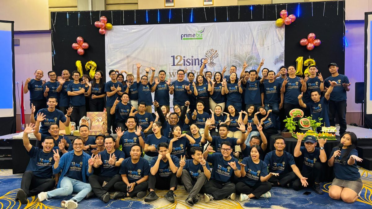 PrimeBiz Hotel Cikarang merayakan hari jadi ke-12 dengan memberikan penghargaan kepada karyawan loyal dan berprestasi sebagai bentuk apresiasi atas dedikasi serta kontribusi mereka dalam mendukung perkembangan hotel.