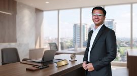 Ikhfar Tsalahuddin sebagai Assistant Director of Sales