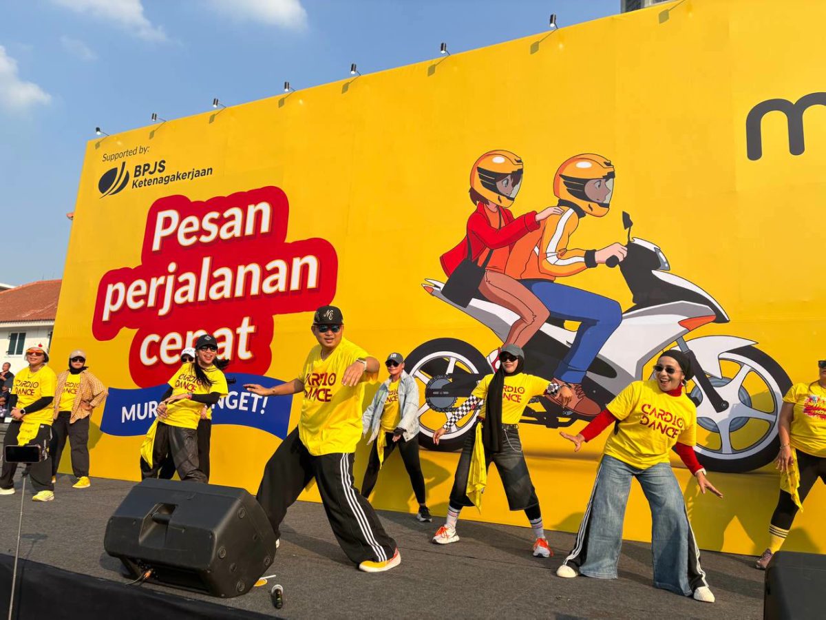 Maxim Unity Fest di Bandung Indah Plaza menghadirkan berbagai kegiatan hiburan, termasuk zumba, lomba mewarnai, night walk, dan live music.