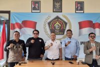 Wartawan se-Bekasi Raya menyiapkan aksi damai 15 Oktober 2026 menyusul dugaan pengusiran dan perlakuan merendahkan saat konfirmasi di Kantor DLH Kabupaten Bekasi.