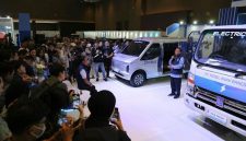 MAB juga membawa jajaran produk Electro, Ecity, E-Rover, FYY, FBY, dan FOO. Deretan kendaraan tersebut ditujukan untuk menjawab kebutuhan mobilitas dengan karakter operasional yang berbeda, termasuk sektor bisnis dan transportasi.