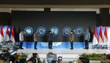 Pameran Periklindo Electric Vehicle Show (PEVS) 2026 resmi dibuka di JIExpo Kemayoran, Jakarta, Kamis (29/10/2026), dengan menghadirkan berbagai merek kendaraan listrik dan teknologi mobilitas berkelanjutan.