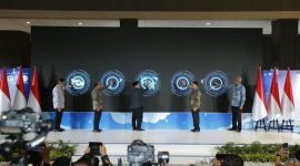 Pameran Periklindo Electric Vehicle Show (PEVS) 2026 resmi dibuka di JIExpo Kemayoran, Jakarta, Kamis (29/10/2026), dengan menghadirkan berbagai merek kendaraan listrik dan teknologi mobilitas berkelanjutan.